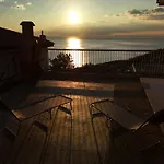 Appartamento In Villa Con Terrazza Vista Mare - Pet Friendly