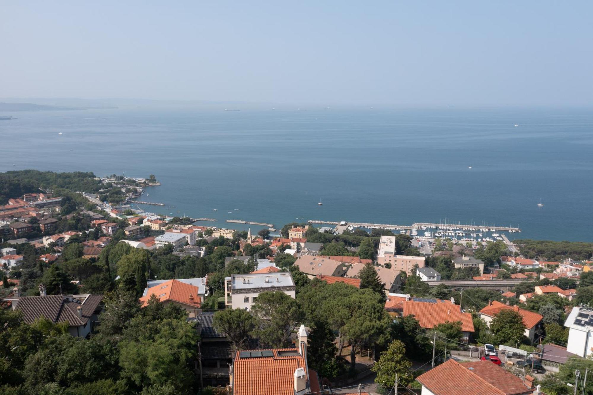 Appartamento In Con Terrazza Vista Mare - Pet Friendly